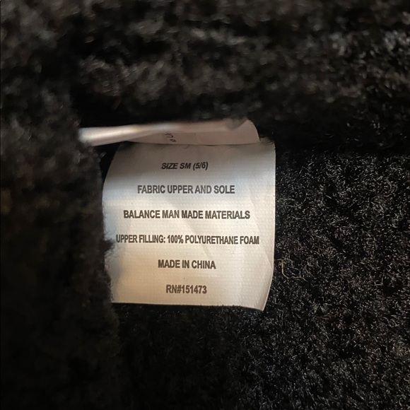 Wicked Sherpa Woman’s Slippers - Picture 4 of 4